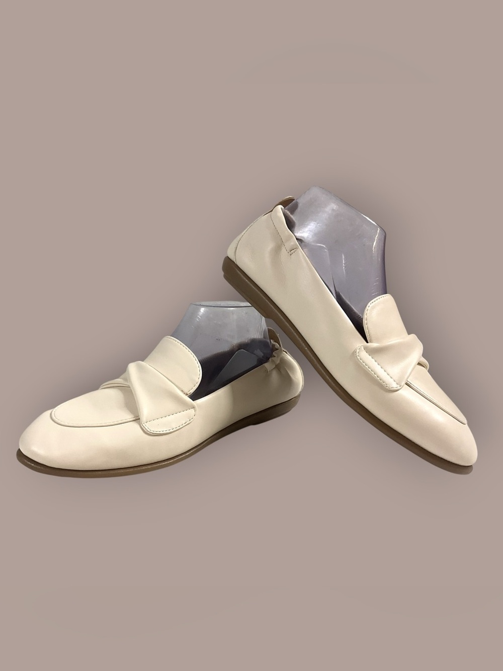 Aerosoles Ellis Loafers Women's Cream Slip-On Size 9